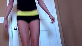 🍌 flexible gymnast orders you to eat your cum now!!