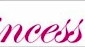 Uncle, fuck this stuck object out of nympho niece Daphne's wet pussy?