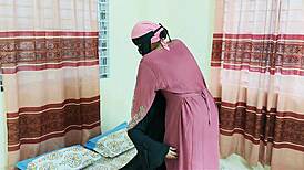 DESI HOT LESBIAN BHABHI RAILS MASSIVE DILDO IN STEAMY SOLO FUCK!