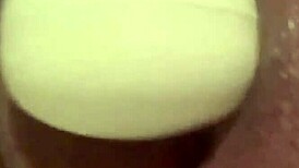 whoa these huge wet milf pussy lips drip cum 💦🍑