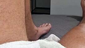 arrapato schizza pov sborrata sega cazzo grosso masturbazione maschile