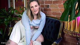 hey couples, clara dee commands your joi game now!!