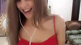 desi indian girl fingers her sexy pussy hard on live cam cam