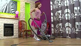 Redhead i suckk cock better than vacuum cleaner!!