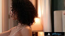 wow pawg anna claire clouds and petite alexis tae lesbian lick fest!! 👅💦