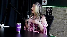 Raphaela Savanah Gives First Anal Facing Forward Loves Creampie Addicted To Threesomes