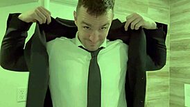 how i get READY for porn shoot... backstage fingering fun 😏💦