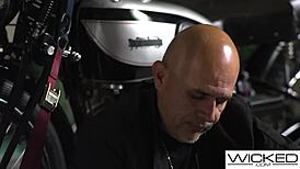 Jewelz Blu and Giselle Blanco Suck Ride and Deepthroat in Hot Scandal Sex Tape