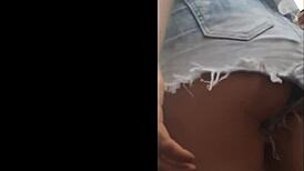 caught this blonde's juicy ass bouncing candidly 🍑🔥