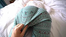 omg step bro sneaks into sis dream and creampies her tight wet pussy so deep 😍💦🍆