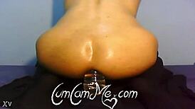 Hey Cumcamme's juicy big ass rides that water bottle deep in her tight hole 🍑💦🔥