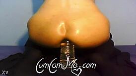 Hey Cumcamme's juicy big ass rides that water bottle deep in her tight hole 🍑💦🔥