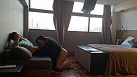 comi a buceta da madrasta do meu patrão e gozei tudo dentro dela 👅💦
