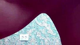 After school, the skinny flexible bodybuilder flexes his toned muscles in homemade amateur display for admirers.