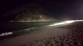 wanna watch me flash my fat pussy on the beach then pee deliciously?