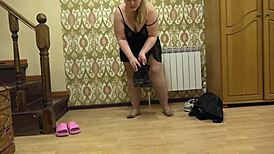 Curvy Milf Tries Shoes on Plump Legs in Pantyhose