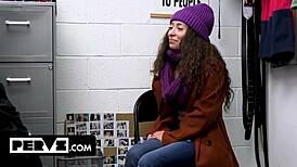 i catch teen shopliftr stealin makeup xmas suckin my huge cock