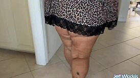 i try bbc as novice bbw peachie...omg!