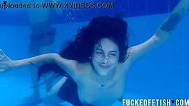 yessica bunny and helen star crave wet pool sex