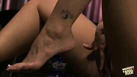 Jenny Hendrix Kneels for Old Cock Deepthroat Doggy