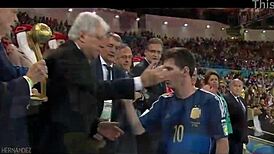 por mil noches captures argentina's emotive passion gently