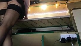 Tracy's Sexy Shaved Pussy Upskirt Flash At Work