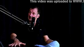 damn, getúlio vargas primo da mãe gravou com as novinhas no sofá da mansão... carlos urach em see through red 👀