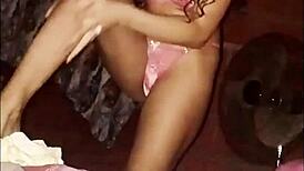 Colombian teen niece leaks steamy masturbation video undressing sensually