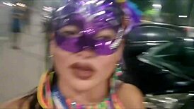 Ugh, sem pau no carnaval had me flashin my huge clit in the car like crazyyy...
