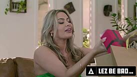 you catching your shy roommate nicole aria fisting that dildo too?