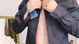 Watch this english bodybuilder bull rip off shirt and jeans to flash his muscular nude frame