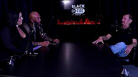 damn, getúlio vargas primo da mãe gravou com as novinhas no sofá da mansão... carlos urach em see through red 👀