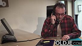 bubble butt 18+ cutie bends for boss cock during steamy interview