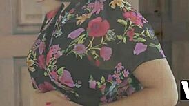 Valentine Nappi Sucks Huge BBC And Gets Blacked In Kitchen