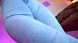 hot amateur babe naked masturbating solo