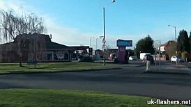 ever wonder what happens when a pissed off babe flashes on london streets?