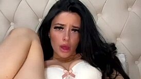 WOW SLUTTY AMERICAN EXCHANGE STUDENT FINGERS PUSSY TO SQUIRTING ORGASM