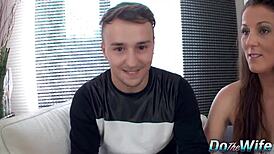 Housewife Valentina Ross rides to creampie by cuck!