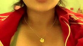 Peruvian TikToker dances wildly in viral video sensation!