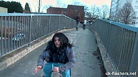 ever wonder what happens when a pissed off babe flashes on london streets?