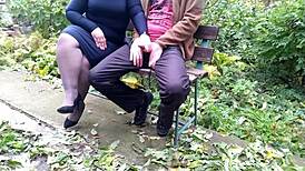 Curvy stepmom's teasing hand leads to sticky release