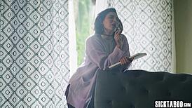 i can't resist watching kira noir fuck casey calvert's big ass with strapon