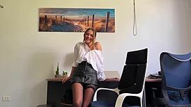 damn i fucked my stepsister hard before her interview and came three times moaning wet