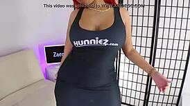 i'm trippin' over zaemia's freaky redbone shakes n her huge light skin boobs