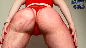 You seeing this juicy ass twerk and shake right in your face?