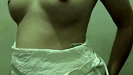 Indo asian big ass girl colmeks wildly in homemade masturbation frenzy!