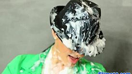 GLAM BABE SUCKS COCKS FOR TOTAL CUM DRENCH!