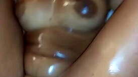 BIG BOOTY EBONY GHETTO GIRL THROWS IT BACK IN MISSIONARY CLOSE-UP ACTION!