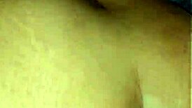 adoro fuder ela de 4 no quarto close-up cuzinho piscando e gemendo alto uhh