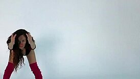 anna ocean croatian gymnast brunette stretches flexible legs and small tits pussy